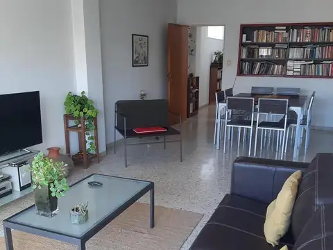 Departamento en Venta de 6 ambientes