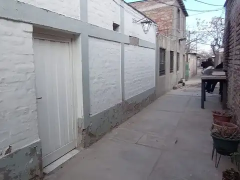 Juan Cornelio Moyano 2500