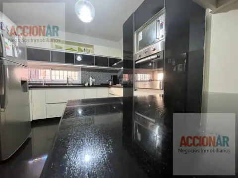 PH premium de 3 ambientes con patio y parrilla – Caseros, Tres de Febrero