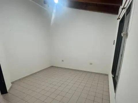 CASA EN ALQUILER - 3 DORMITORIOS