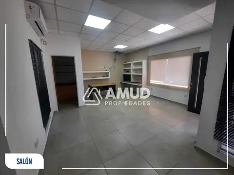 Oficina en Alquiler en Monseñor De Carlo, $ 450.000