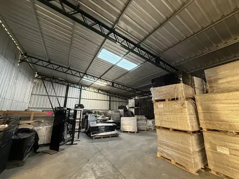 Galpon en Venta 30  mts Frente