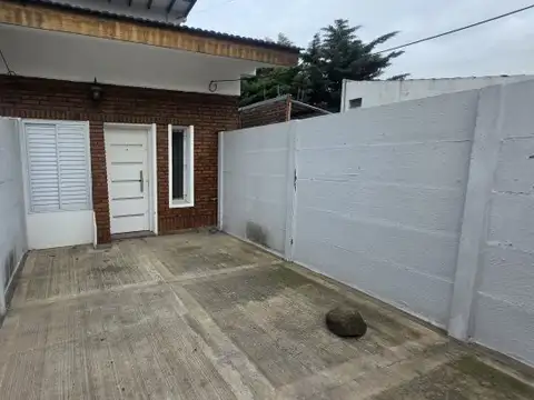 Duplex EN ALQUILER con cochera en S.A. de Padua, Merlo - Bs.As.