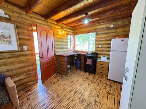 Casa 2 ambientes con 1 baño