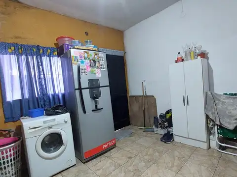 Casa 9 ambientes con 3 baños