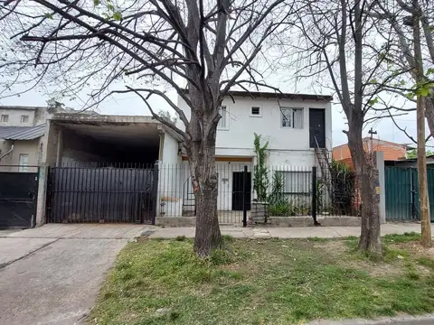 venta en bloque 3 PH de 3 amb. con cochera para 5 autos