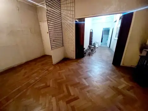 Casa en Venta en Parque Chacabuco, USD 300.000