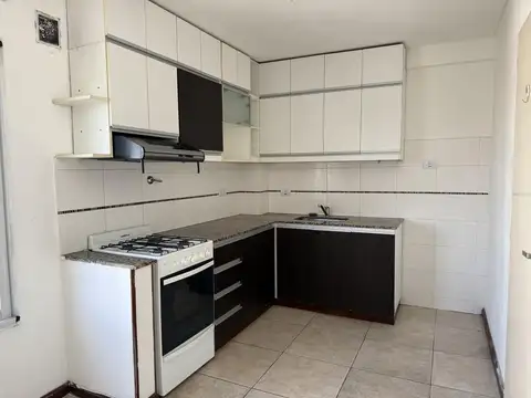 Departamento en Alquiler con 1 cocheras