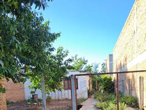 CASA EN VENTA B COOPERATIVA  EN GUEMES