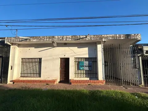 FRAY MOCHO 1152, Barranqueras.-