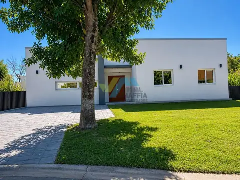 OPORTUNIDAD casa con pileta en una planta - Los Eucaliptos Haras Santa Maria