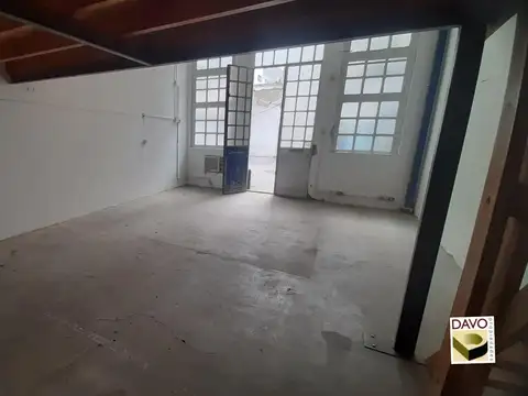 Galpon en Alquiler en Paternal, $ 750.000