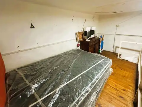 Depto Tipo Casa en Venta 42 años