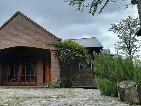 HERMOSA QUINTA EN MORENO POXIMA AL ACESO OESTE