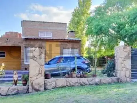 Casa 6 ambientes con 1 baño