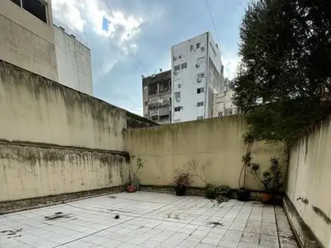 Tucuman 1400, Oficina 170m2, con patio, Tribunales.