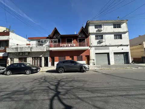 COSQUIN 1500, Piso 1º