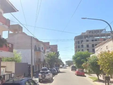Entre Ríos e/ San Juan y Jorge Newbery