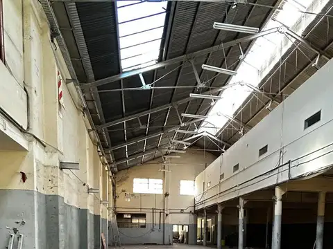Av Gaona 1500