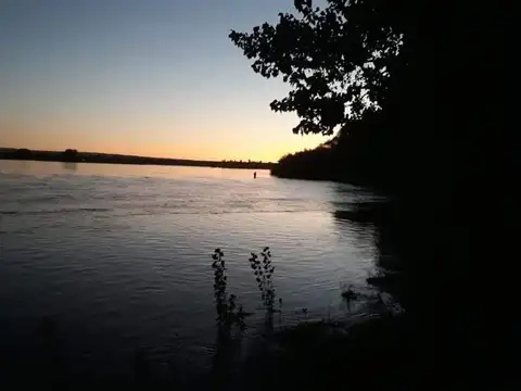 VENDO LOTES EN BARRIO PRIVADO VILLA DEL RIO ARROYITO.