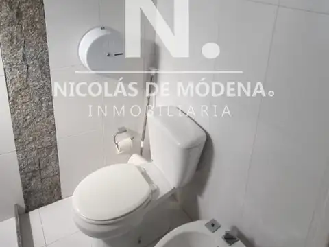 Local sobre calle principal