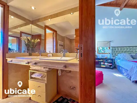 Casa de categoria en San Carlos De Bariloche entre rutas Km 7