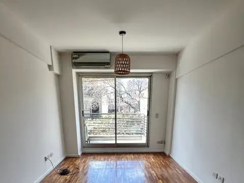 VENTA MONOAMBIENTE EN PARQUE CHACABUCO CON BALCÓN