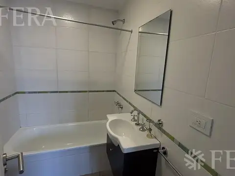 Alquiler departamento monoambiente con balcón en Wilde
