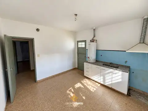 Casa 3 ambientes con 1 baño