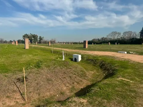LOTES EN VILLA ROSA, PILAR. BARRIO ABIERTO S/ EXPENSAS