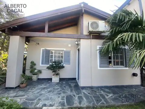 Casa en Venta en Villa Elisa, USD 160.000