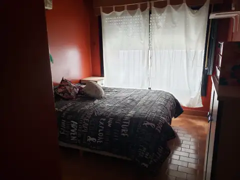 Cesareo B De Quiros 400