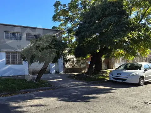 EXCELENTE GALPON EN VENTA-MULTIPROPOSITO 74/1-115-LA PLATA