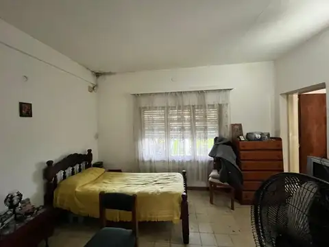 Int Eugenio Perez Quintana 400