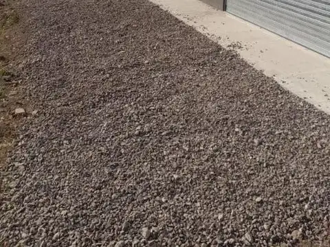 LOCAL/DEPOSITO 400M2 NUEVO EMPRENDIMIENTO COMERCIAL