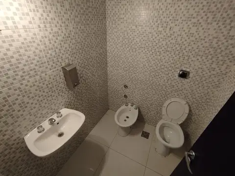 ALQUILER DE EDIFICIO EN BLOCK / COLECTORA GRAL PAZ