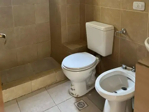Departamento en Alquiler en Los Robles, $ 600.000