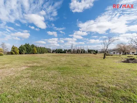 Terreno en Venta en Loma Escondida, USD 64.000