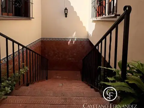 Casa 5 ambientes con 3 baños