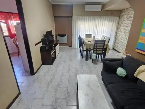 Departamento en Venta - 3 Dormitorios 2 Baños - 96mts - Villa Lugano