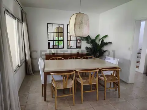 Casa en alquiler Temporal– Barrio Cerrado La Escondida, Bella Vista