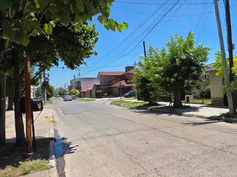Casa con consultorio 5 ambientes en Venta en Gonzalez Catán, La Matanza, G.B.A. Zona Oeste