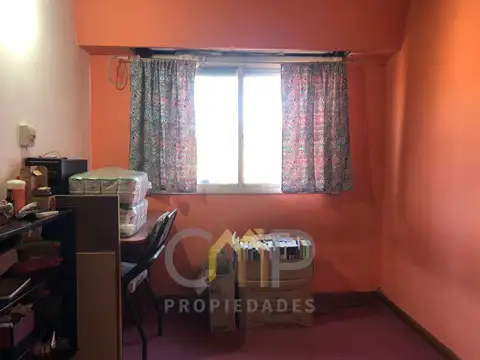 Casa 6 ambientes con 2 baños