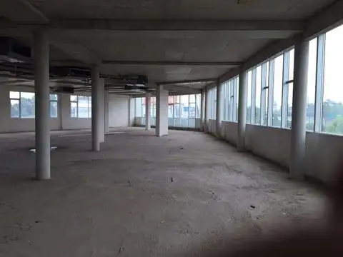 Oficina en Alquiler al Este