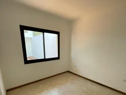 VENTA DPTO 2 AMBIENTES CON COCHERA A ESTRENAR  QUILMES OESTE 