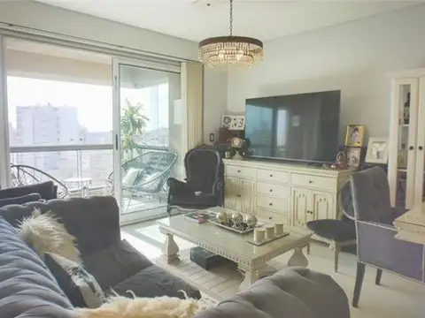 Departamento en Venta con 2 cocheras