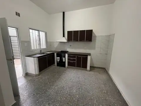 Depto Tipo Casa en Alquiler en Villa Lugano, $ 1.200.000