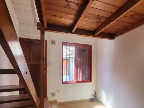 Depto Tipo Casa en Venta en Castelar Sur, USD 45.000