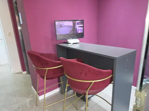 Delgado 300, Piso 1