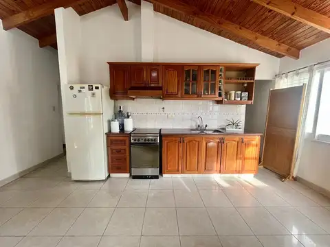 Depto Tipo Casa 3 ambientes con 2 baños